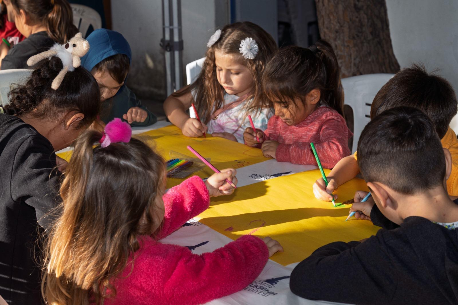 "İzmir Büyükşehir Belediyesinden 22-29 Ekim tarihleri arasında dolu dolu bayram kutlaması" CUMHURİYET HER YERDE!