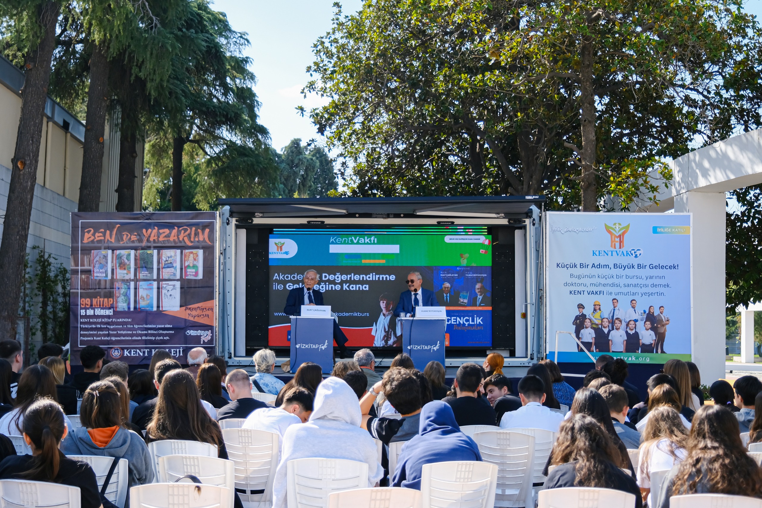 Prof. Dr. Suat Çağlayan ve Prof. Dr. Yılmaz Büyükerşen’den öğrencilere altın değerinde tavsiyeler