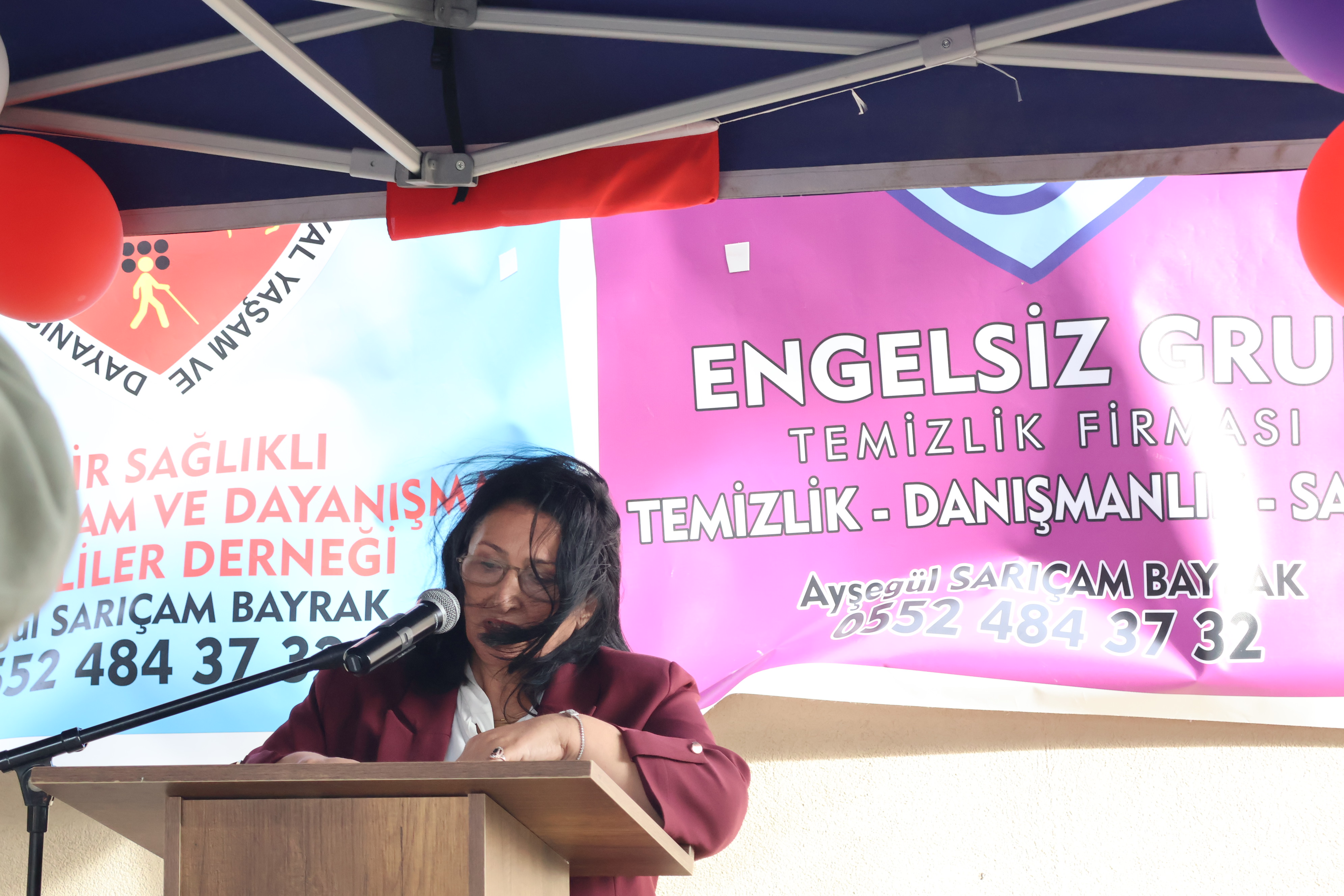 İZMİR'DE ENGELLİLER İÇİN UMUT KAPISI AÇILDI: "GERÇEK ENGEL, ZİHİNLERDEKİ AYRIMCILIKTIR"