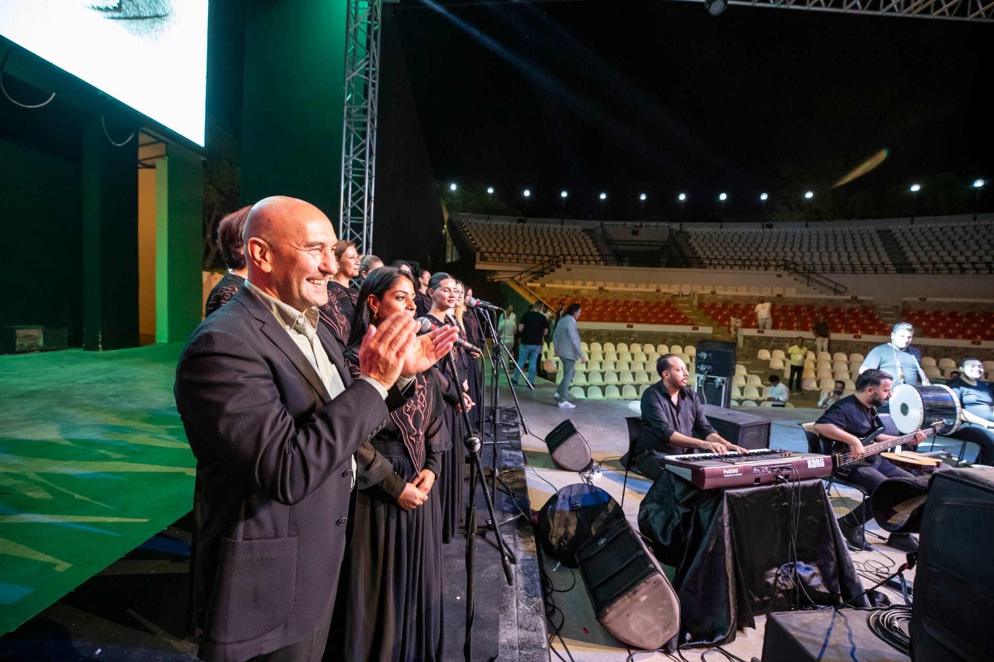Hatay Medeniyetler Korosu'ndan 92. İEF'de teşekkür konseri