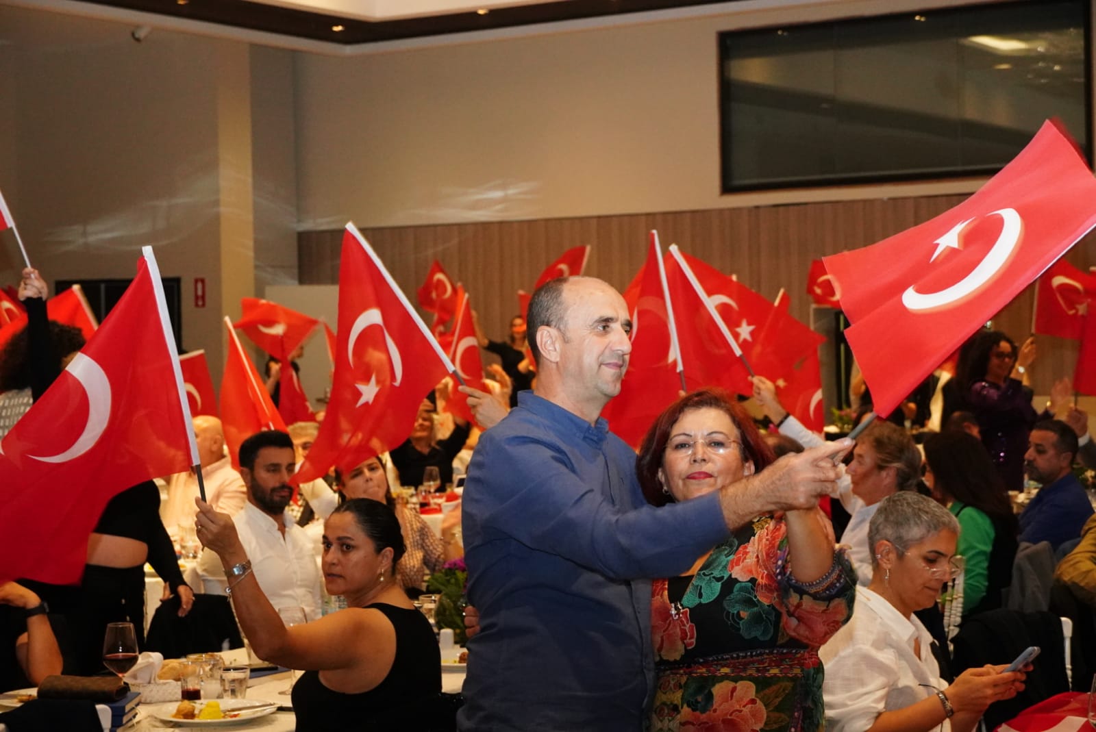 Çeşme Belediyesi'nden öğretmenlere geleneksel yemek