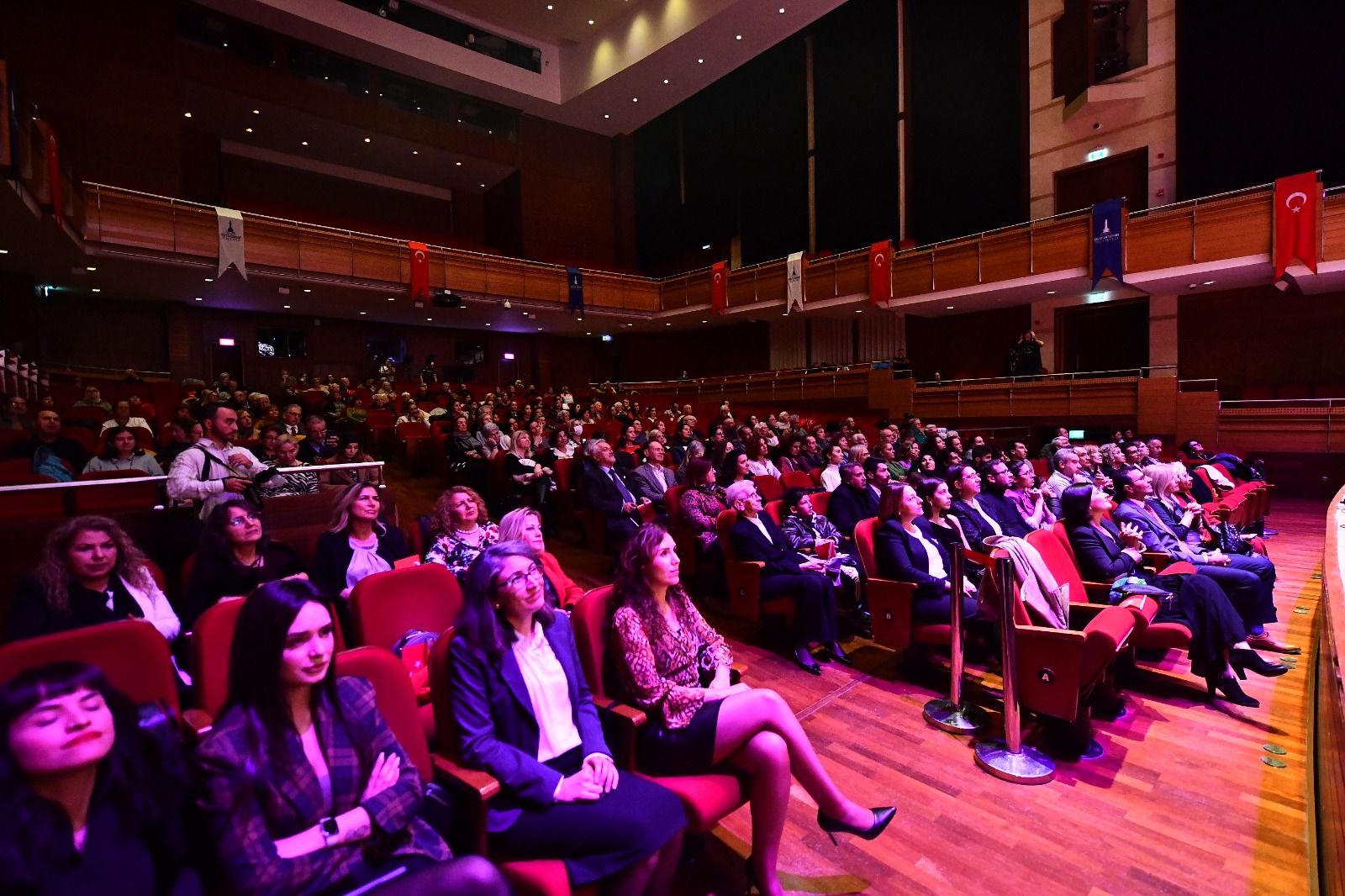 İzmir Yıldızı ödülleri sahiplerini buldu