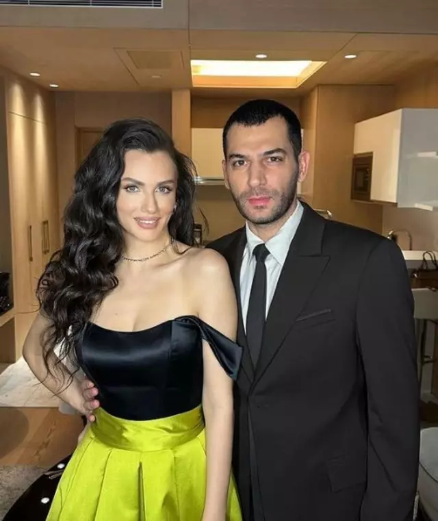 Murat Yıldırım eşi Iman Elbani'yi daha fazla görebilmek için karavanı eve çevirdi