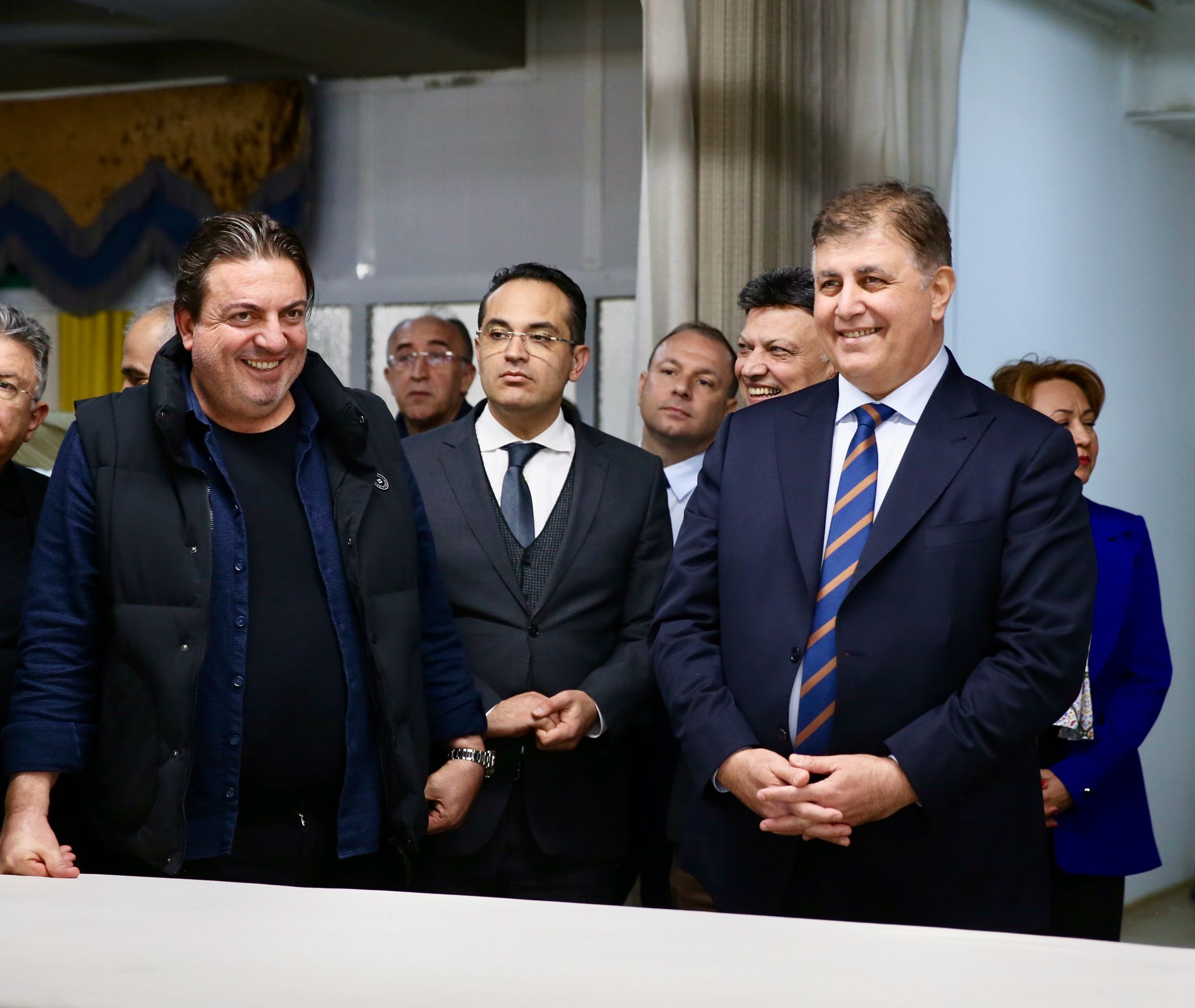 CHP’li Cemil Tugay: Bu şehir Dr. Behçet Uz’u belediye başkanı yaptı bir de Dr. Cemil Tugay olsun