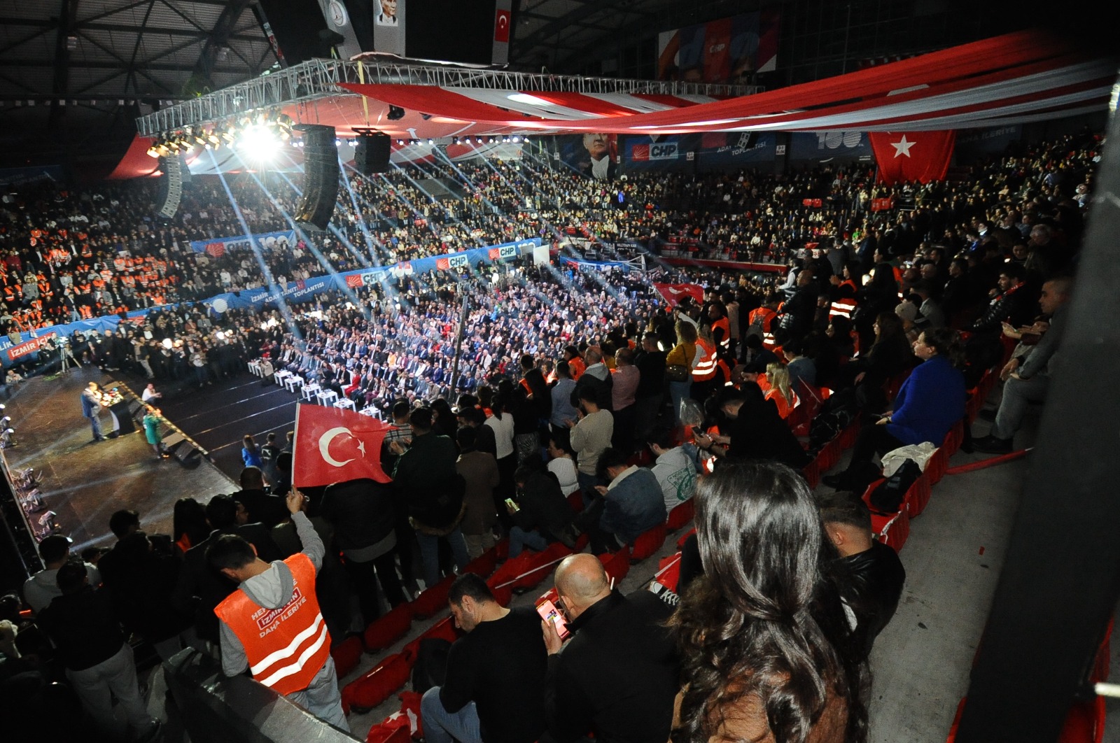 Aslanoğlu'ndan, Piriştina, Kocaoğlu ve Soyer ve Tugay'a teşekkür