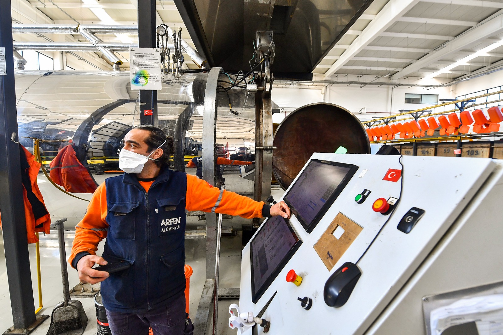 İzmir’de 4 yılda 30 bin tonun üzerinde tıbbi atık evsel atığa dönüştürüldü