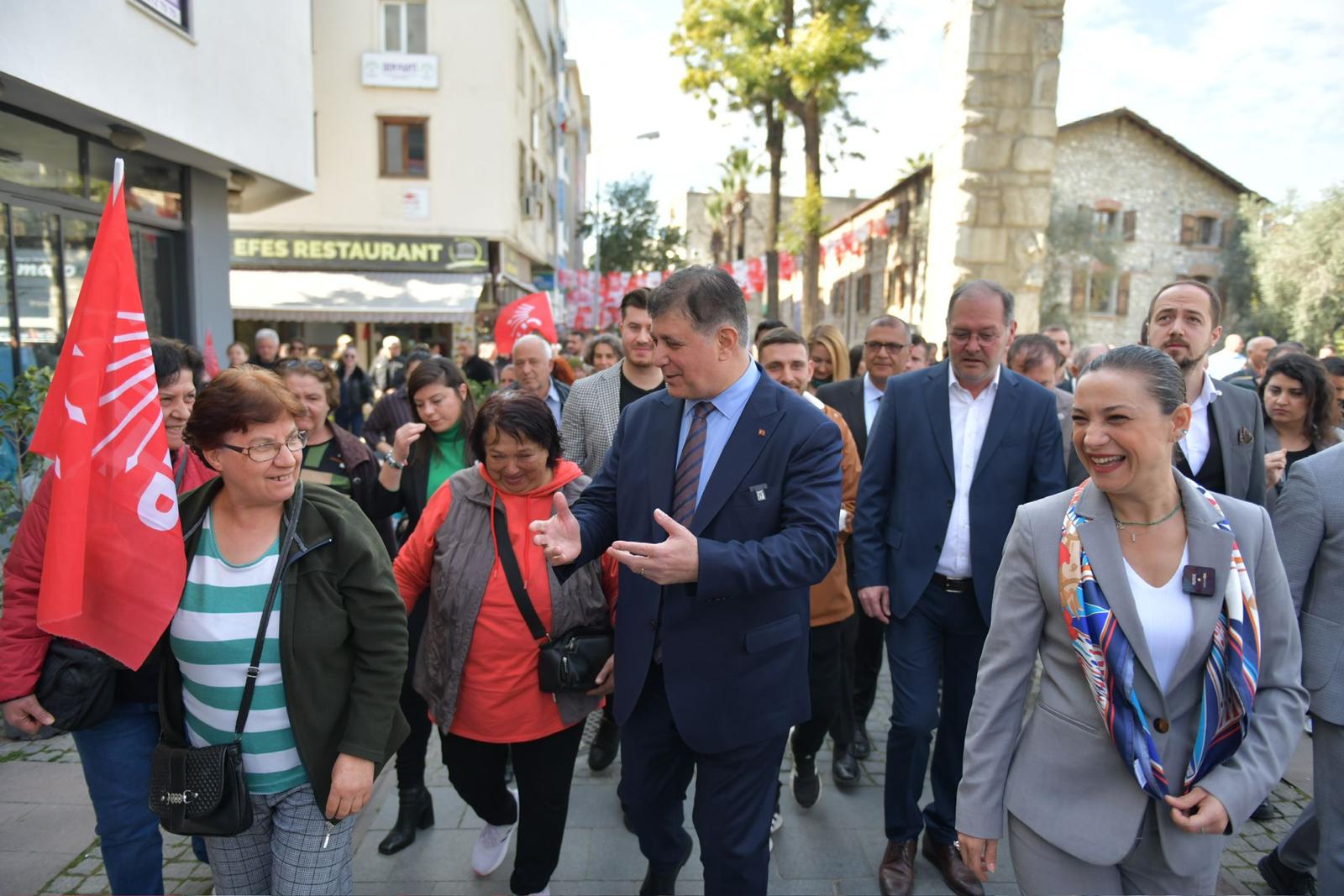 Başkan Adayı Tugay: O zaman belediyeleri kaldırın, doğrudan atama yapın ve geçin