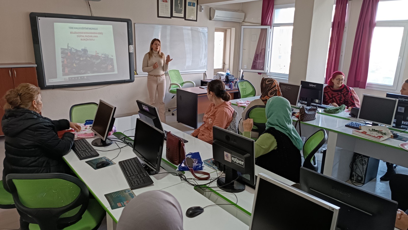 Tireli Üretici Kadınlar Dijital Pazarda ‘Ben de Varım!’ Diyor
