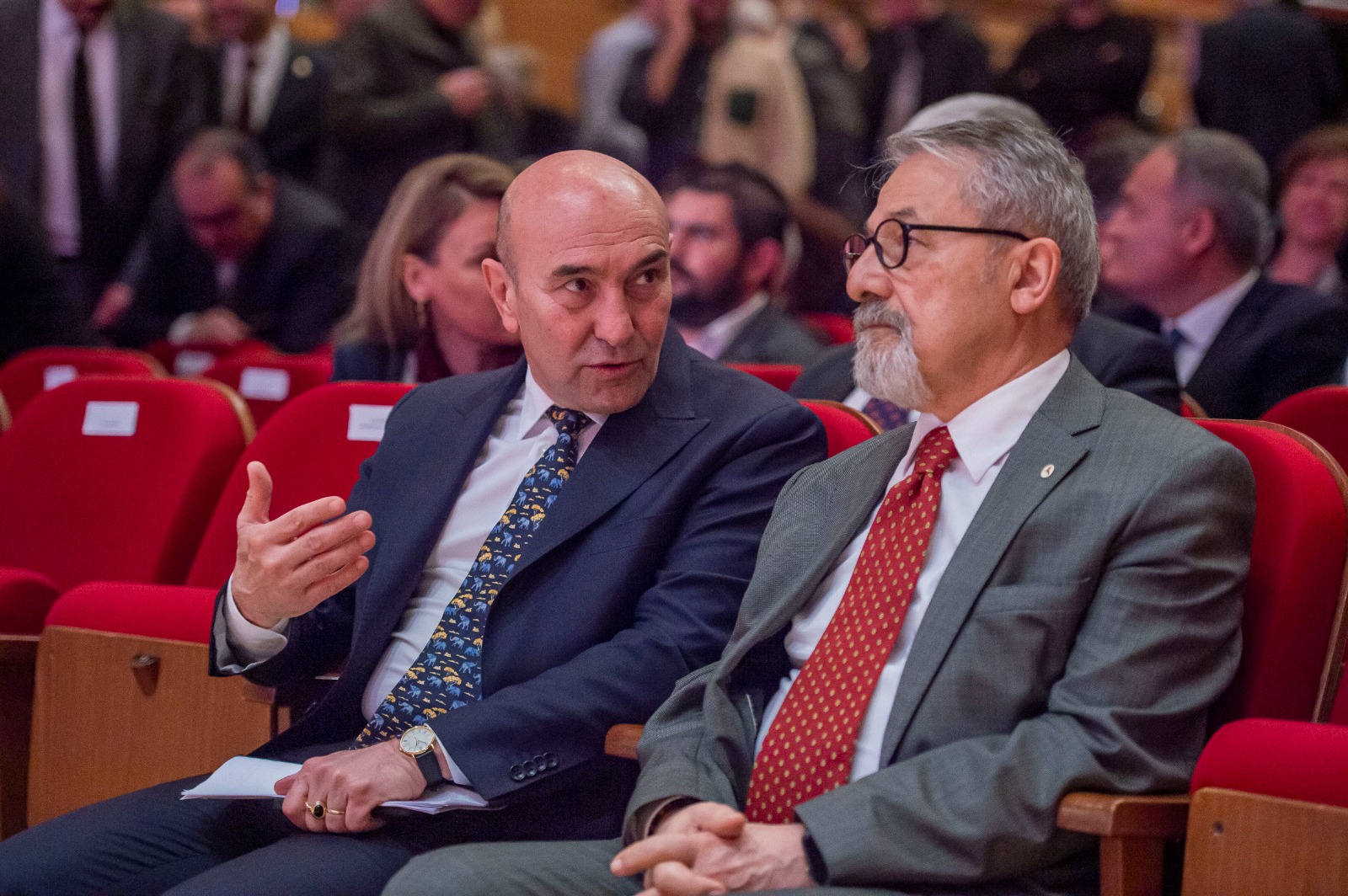 Prof. Dr. Naci Görür İzmirlilerle buluşacak