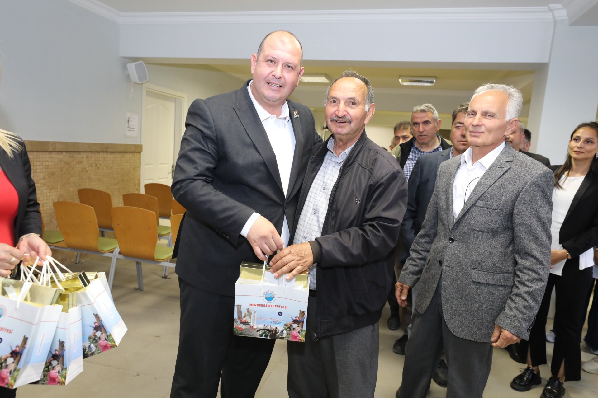 Başkan Çiçek’in İlk Toplantısı Muhtarlarla