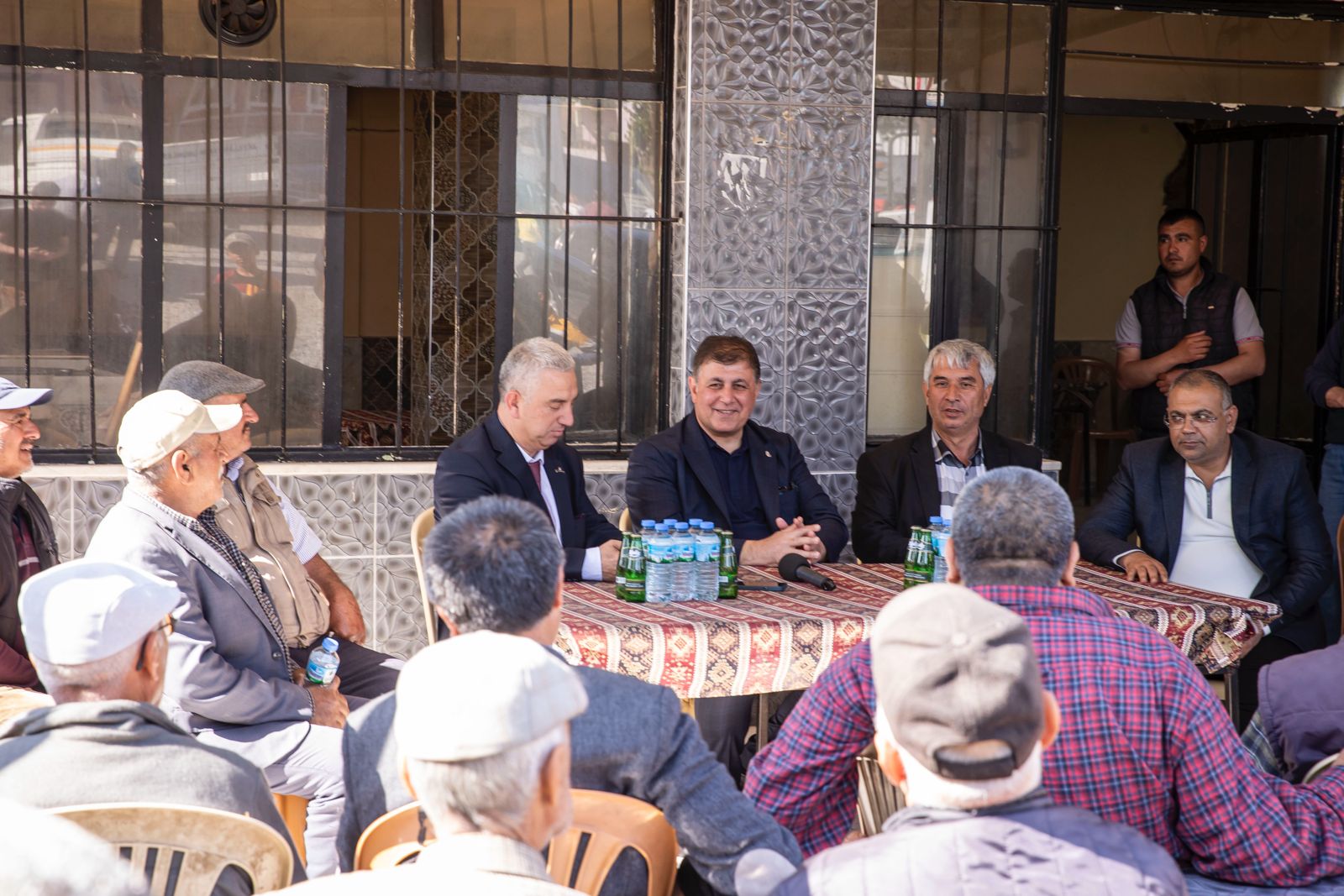 Başkan Tugay Bergama'da köylülerle buluştu