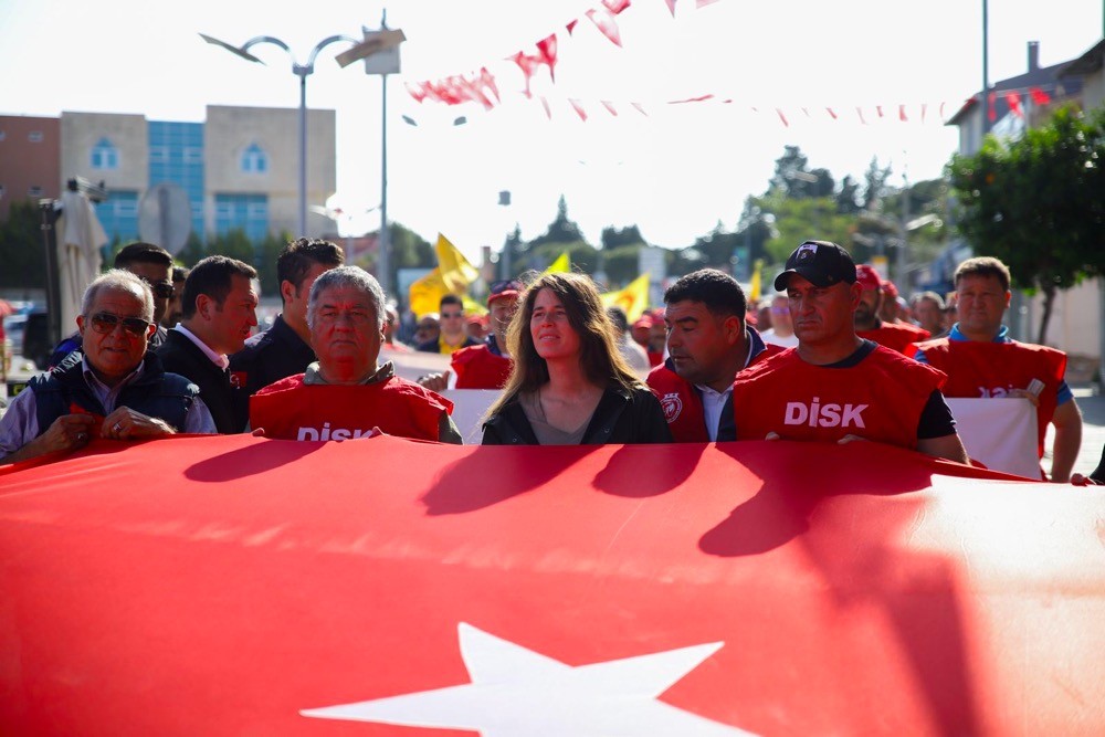 Çeşme’de 1 Mayıs coşkuyla kutlandı