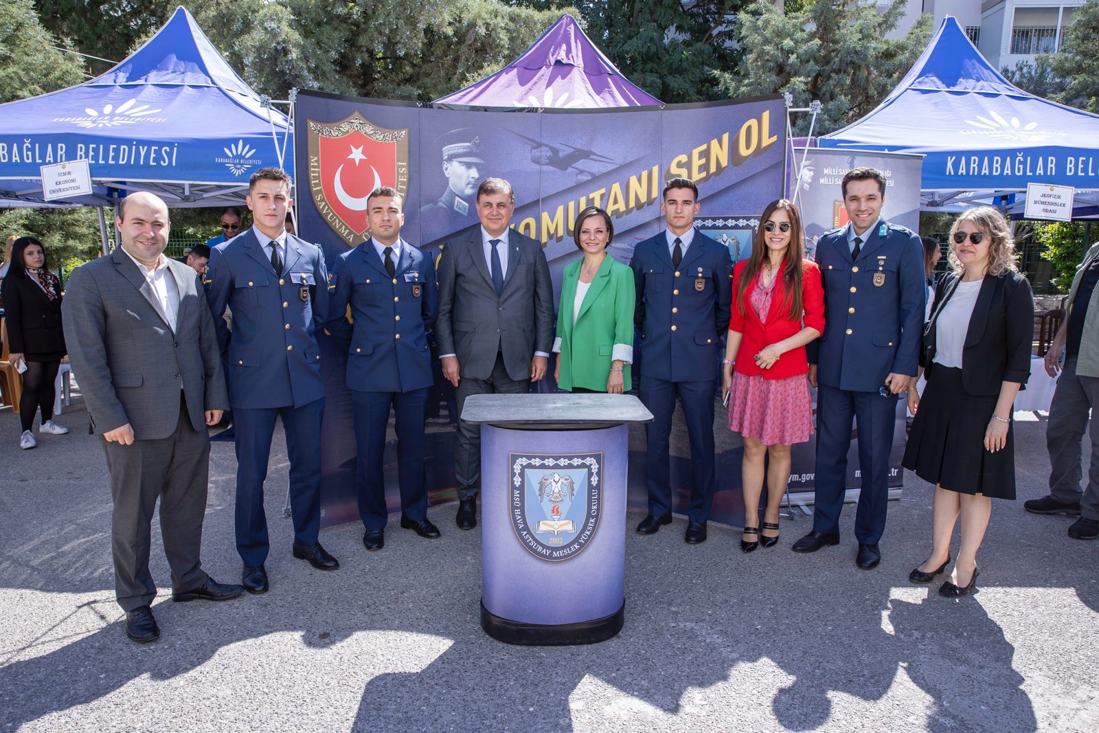 Başkan Tugay'ı duygulandıran sürpriz