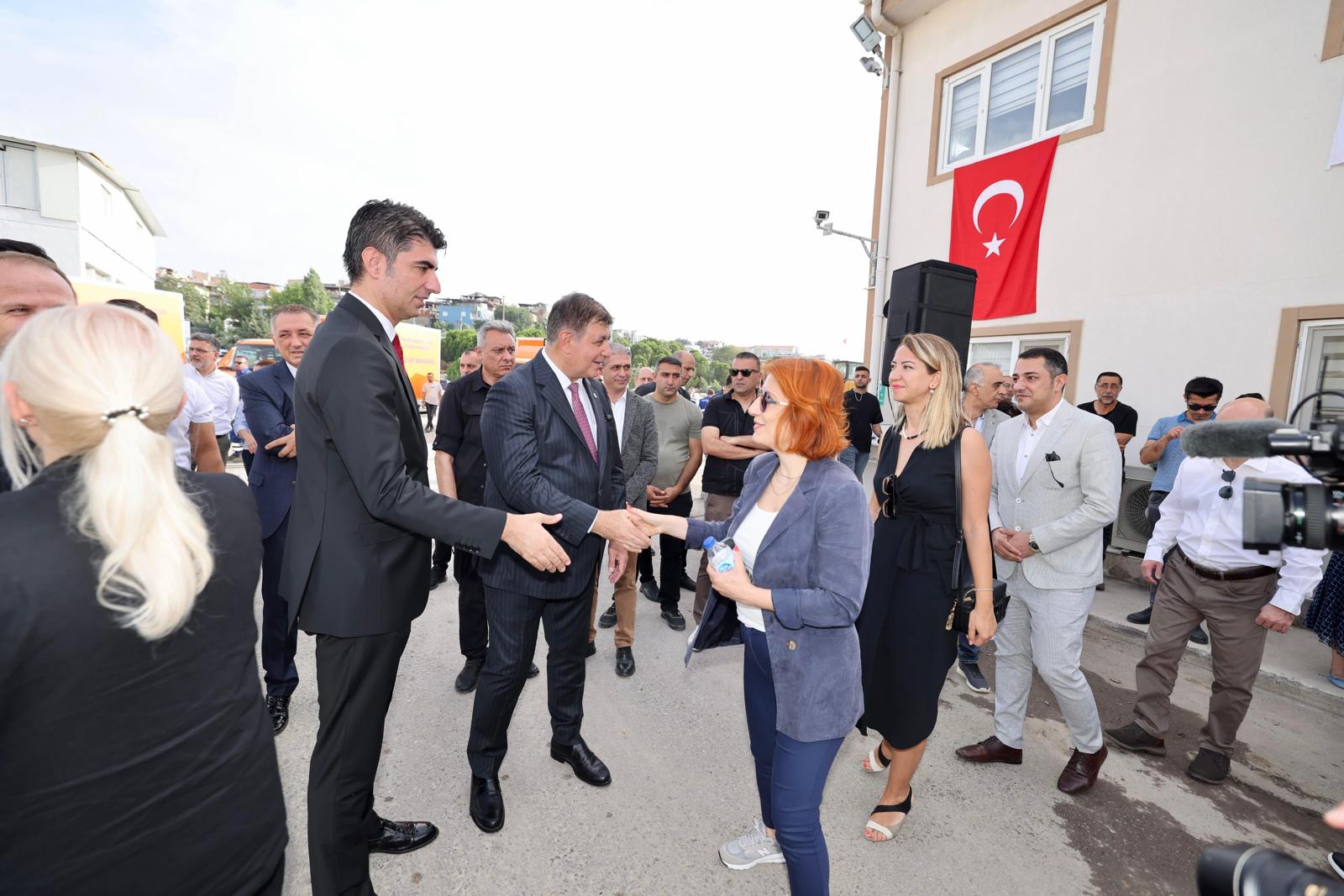 Dr. Tugay: “Çok daha güzel günlere hep birlikte ulaşacağız”