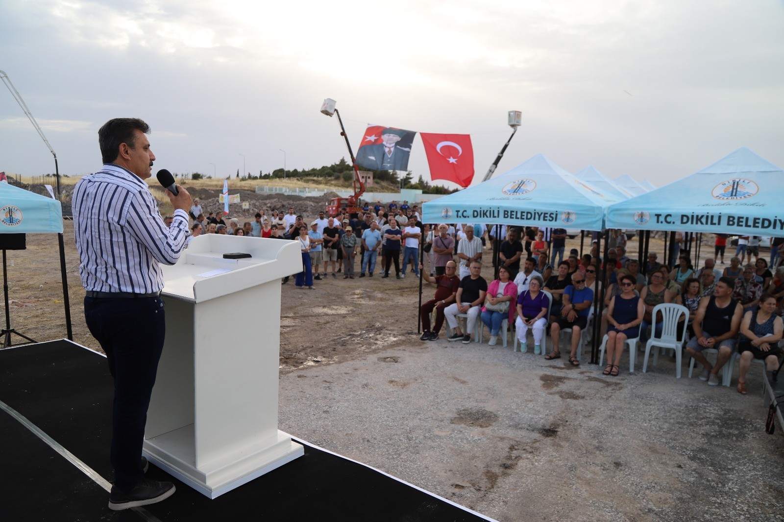 Dikili’de Düğün Salonu Temeli Atıld