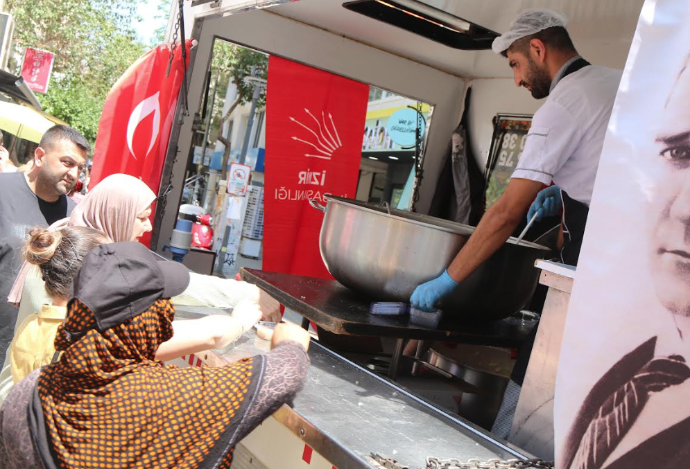 CHP İzmir'den aşure günü: 7 gün boyunca dağıtılacak