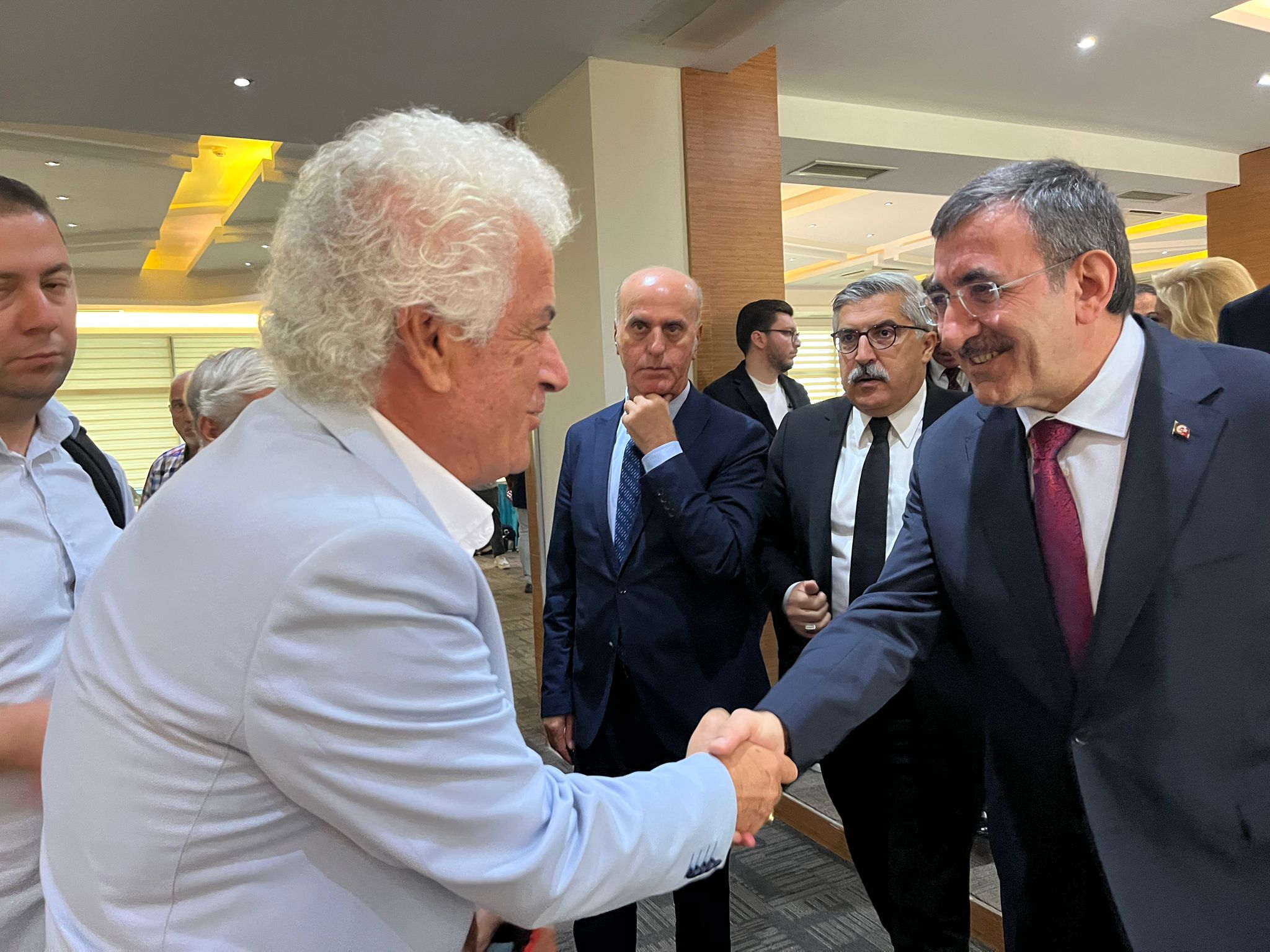 AK Parti teşkilatları tüm Türkiye'de sahaya indi