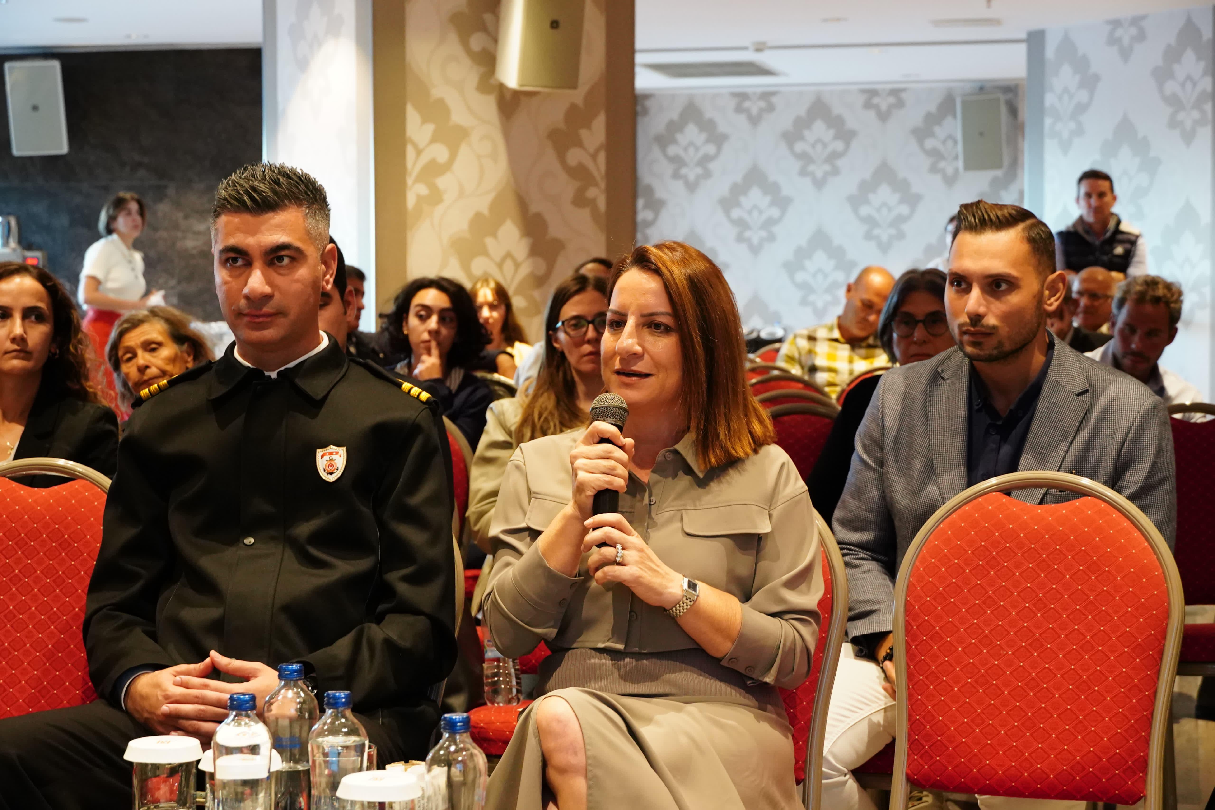 Çeşme’de bir ilk: Çeşme Yarımadası Deniz Çevresi Sorunları ve Çözümleri Çalıştayı