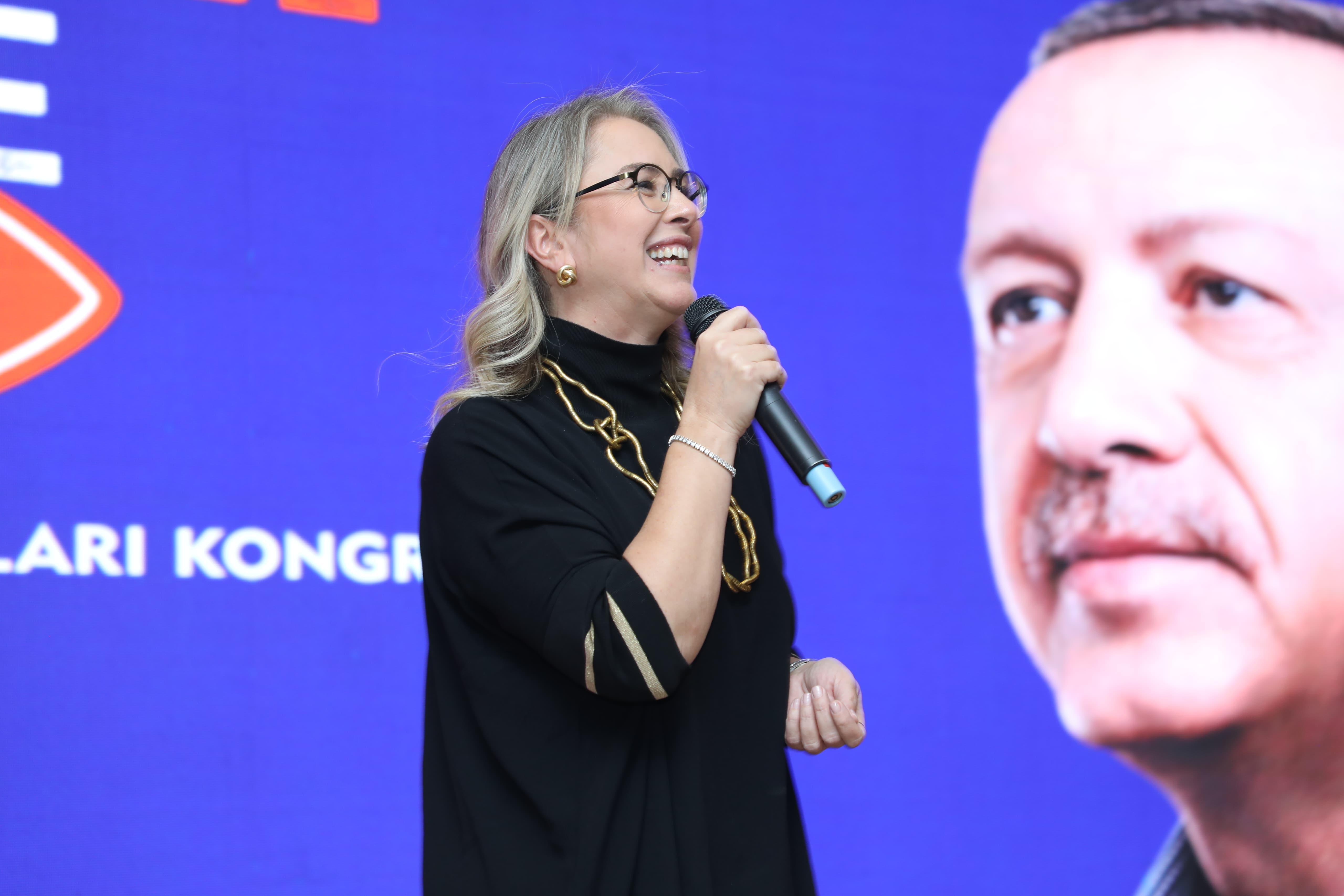 AK Parti İzmir Gençlik Kolları’nda kongre süreci Karşıyaka ile başladı