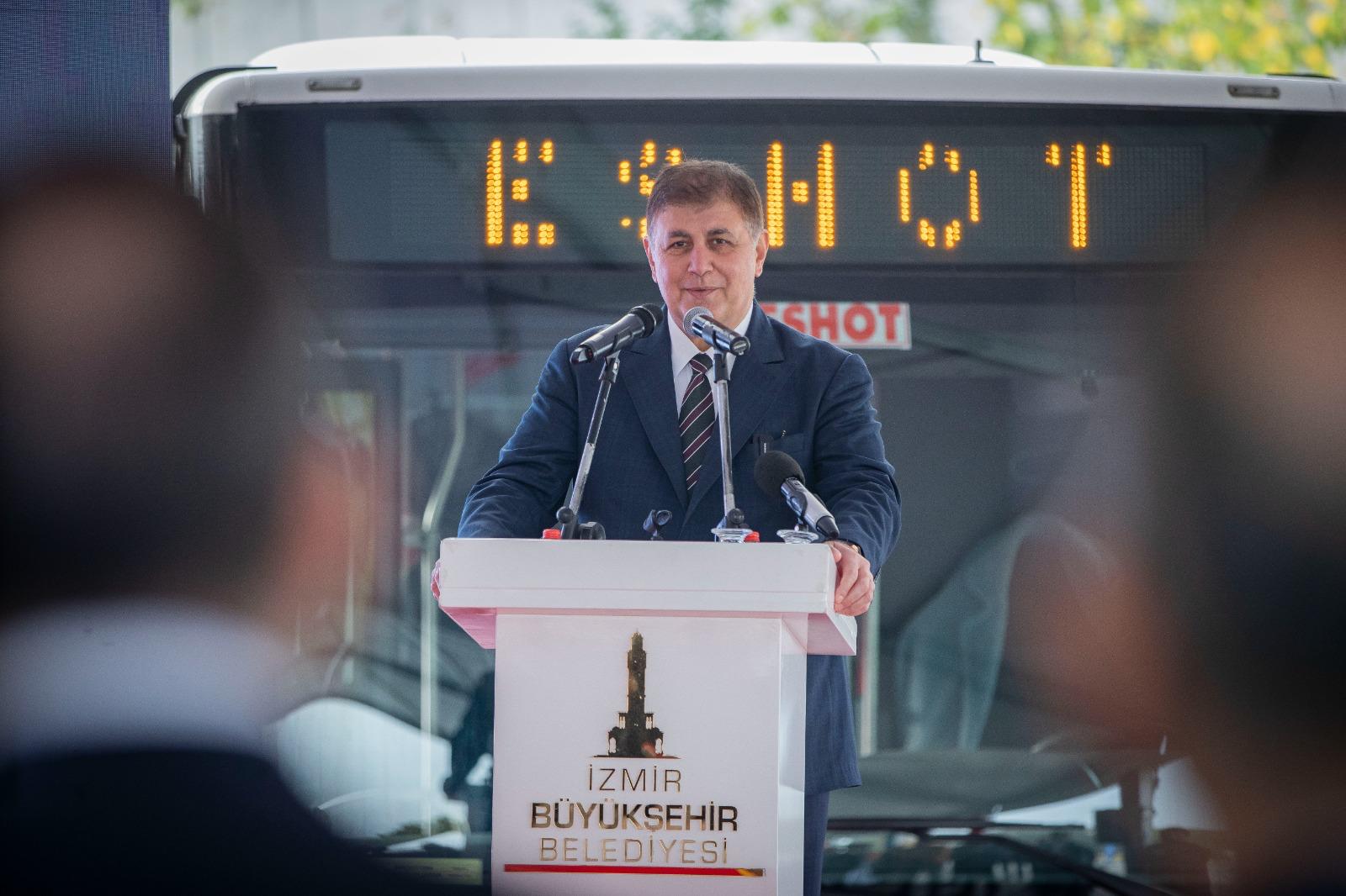 Başkan Tugay: Göstermelik şovlarla milliyetçilik taklidi yapanlardan değiliz