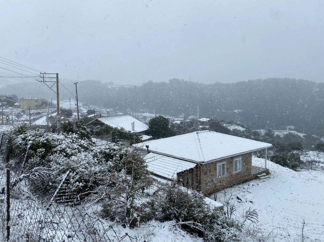 İzmir'de kar yağışı sonrası güzel görüntüler oluştu