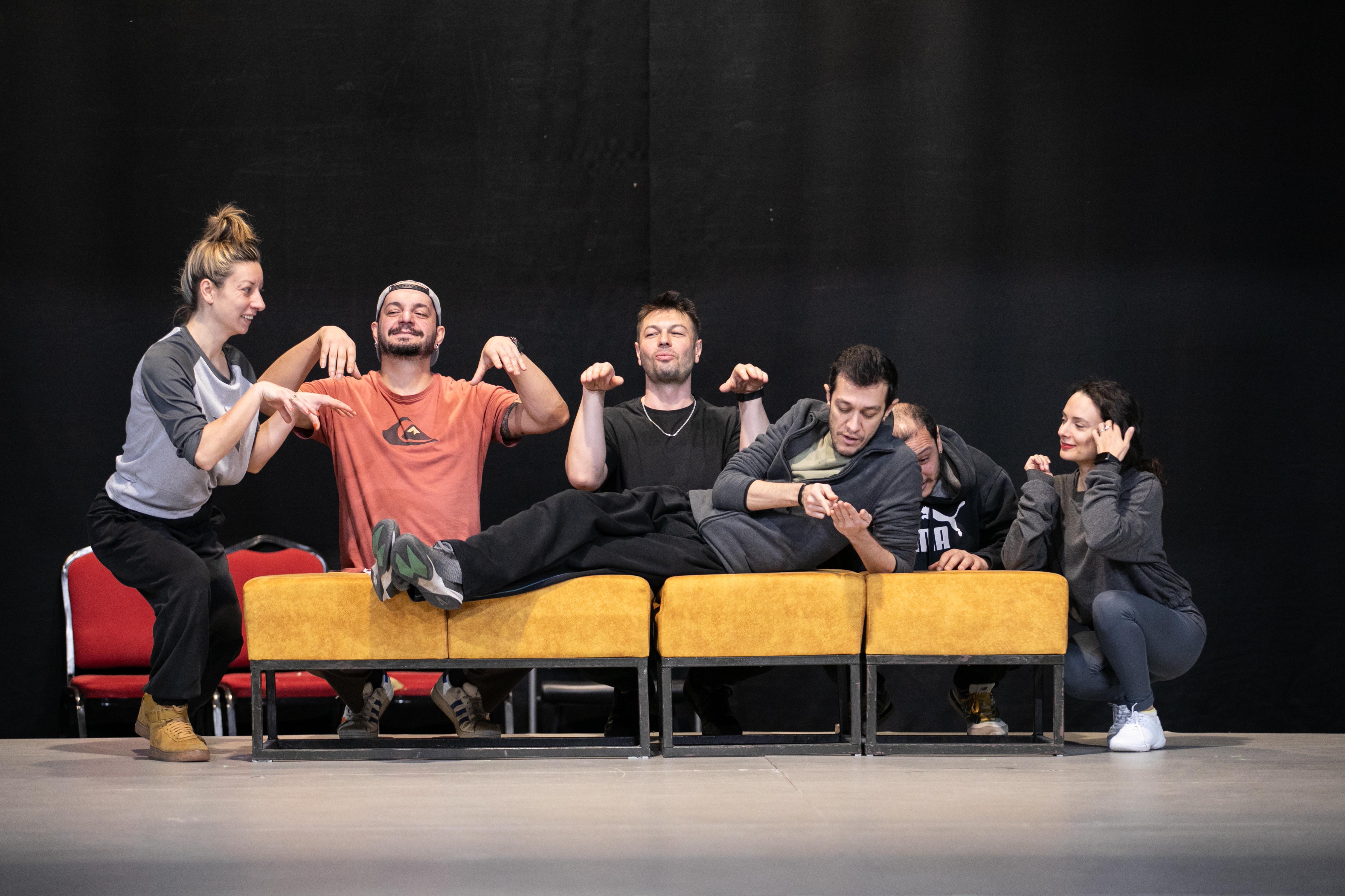 Çocuklar ve aileleri için çağdaş bir masal “Don Kişot”