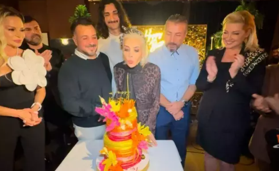 Kanser tedavisi gören Tanyeli'ye özel izinli doğum günü sürprizi