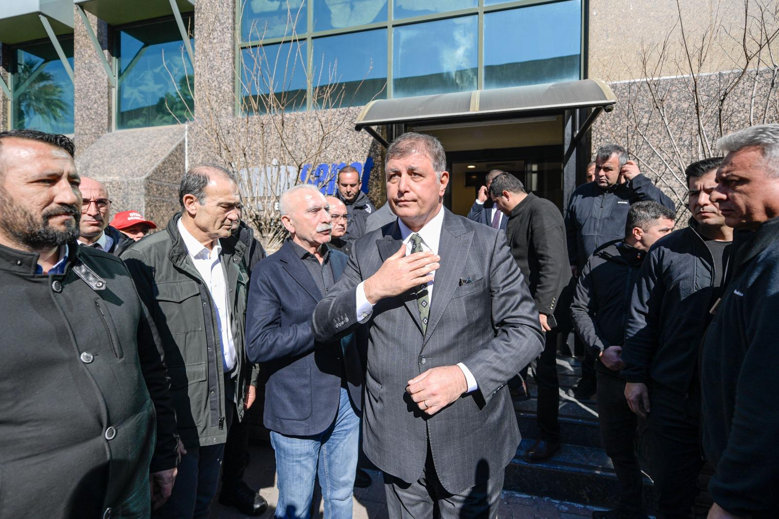 Başkan Tugay: Dayanışma ile önümüze bakalım