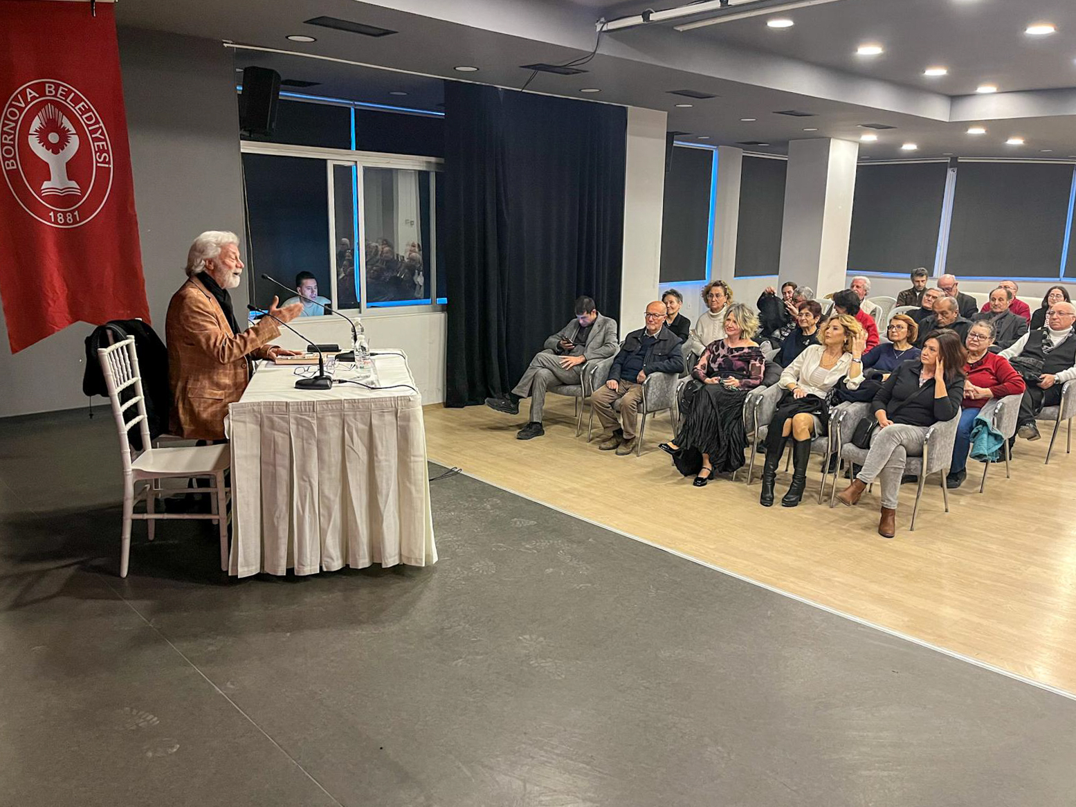 Bornova’da "Aşk ve Öykü" Buluşması