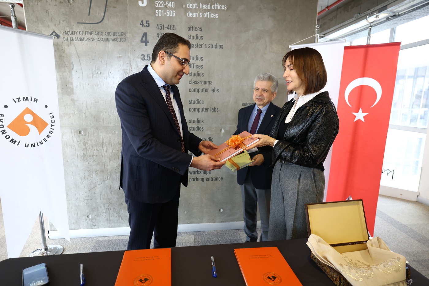 Semt evlerine akademik dokunuş, Belediye ve üniversite kadınlara destek için buluştu