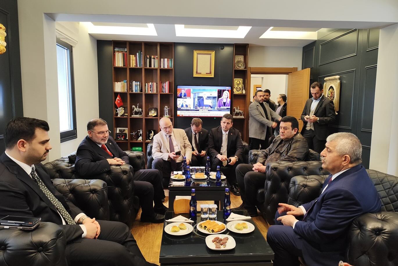 Saygılı ve İnan’dan MHP İzmir İl Başkanlığı’na Ziyaret
