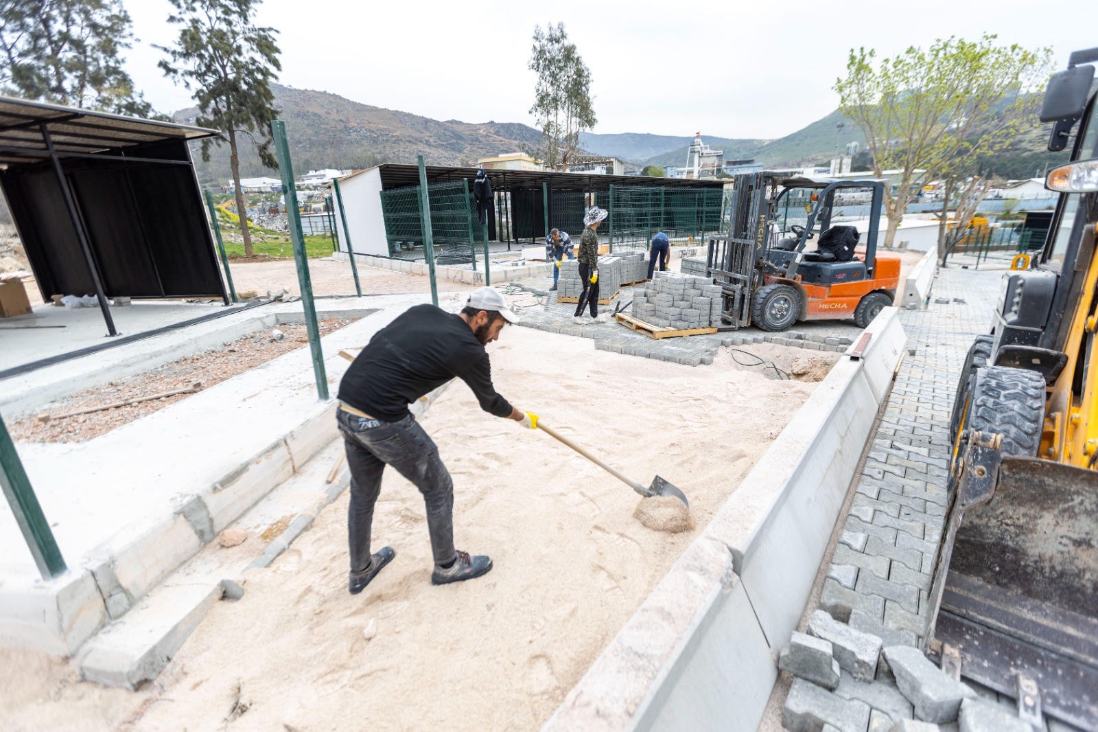 Karşıyaka yeni hayvan barınağına kavuşuyor
