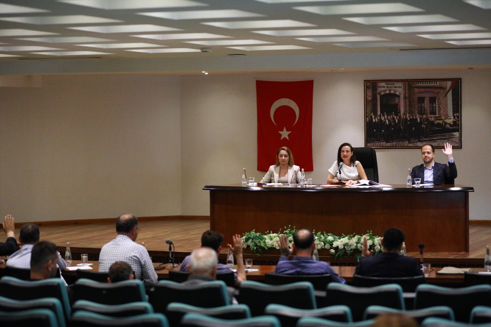 Başkan Sengel Kesin Hesabı Anlattı: Belediyenin ciddi bir ekonomik öngörü ile yönetildiğinin kanıtıdır