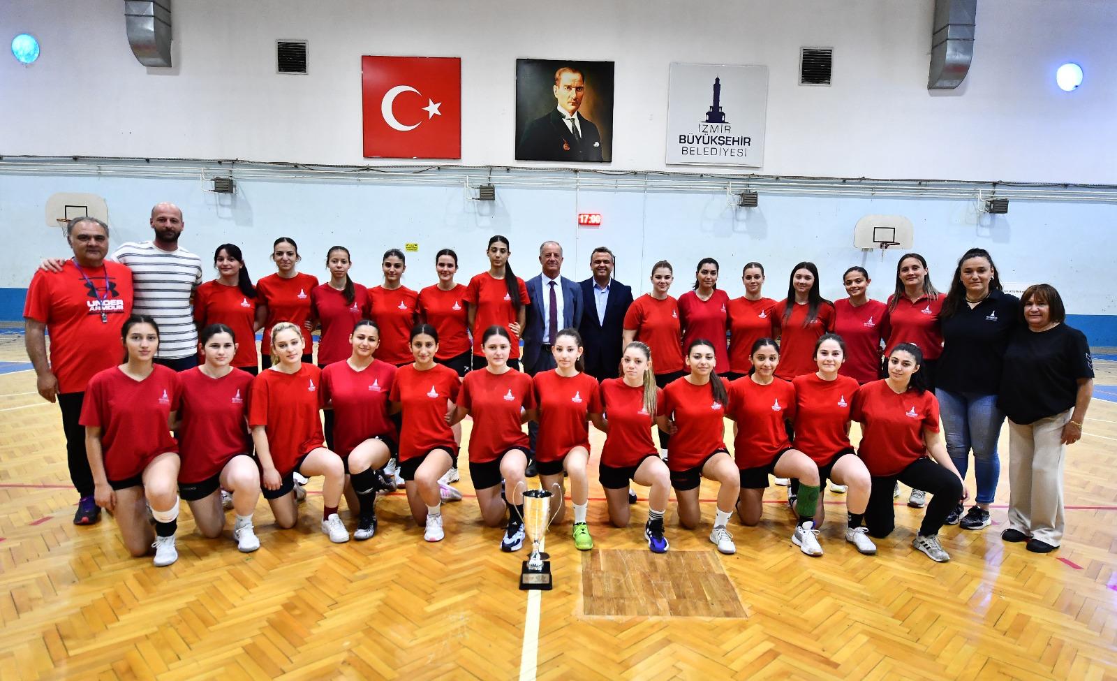 Spor kulübü değil sporcu yetiştiren fabrika