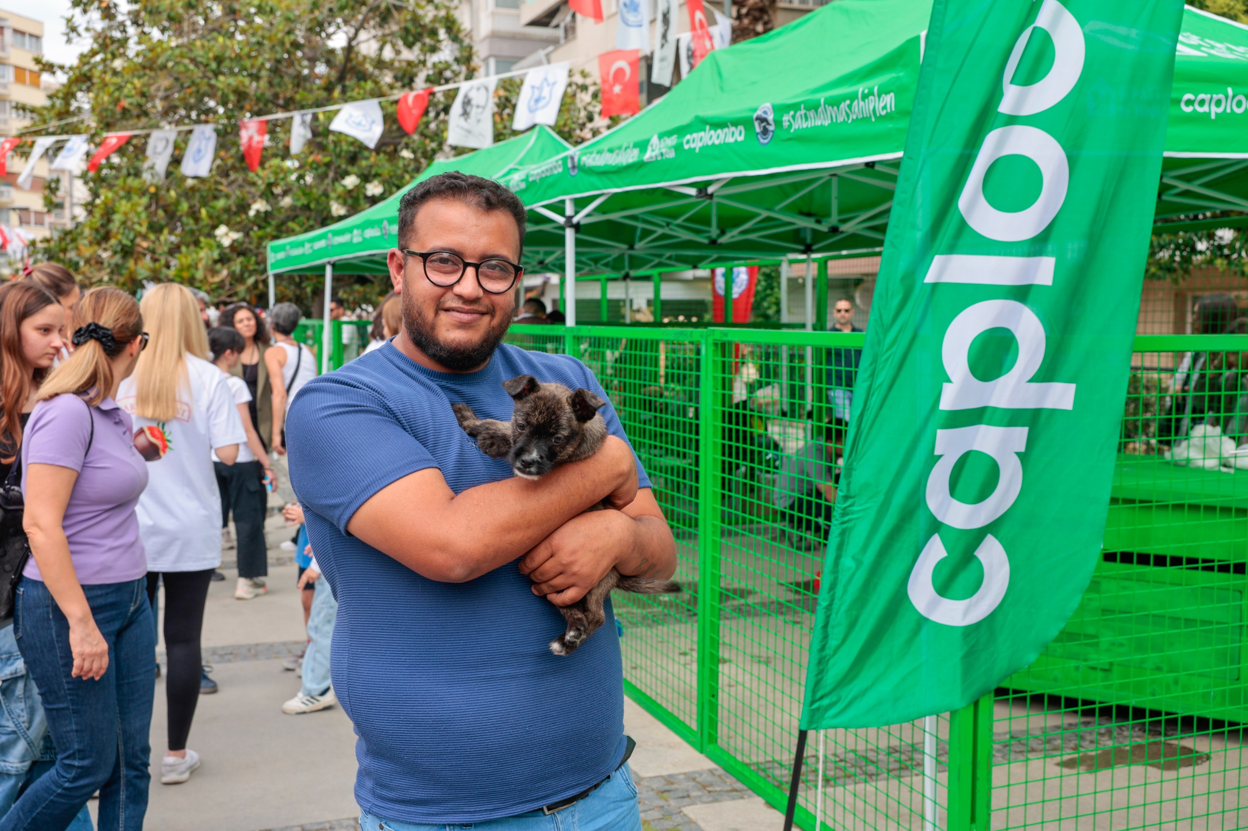 Konak'ta can dostlara özel şenlik: Yeni yuvalarına kavuştular