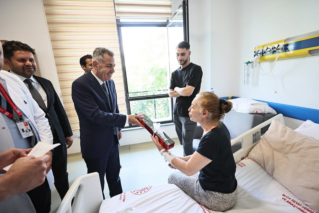 Vali Elban’dan Bayramda Anlamlı Ziyaret: “Bayram, En Zor Anda Dayanışmanın Adıdır”