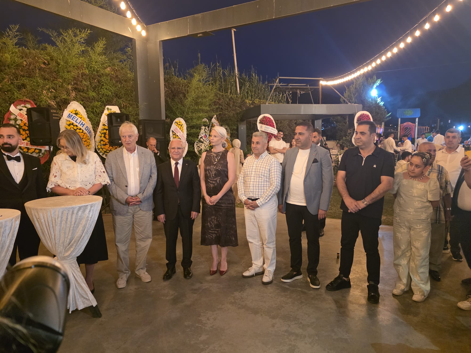 Alptekin ve Dündar Ailelerinin mutlu günü: Gülten ve Furkan Dünyaevine Girdi