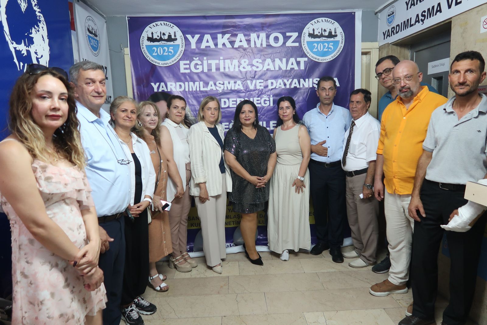 YAKAMOZ DERNEĞİ GÖRKEMLİ BİR TÖRENLE AÇILDI