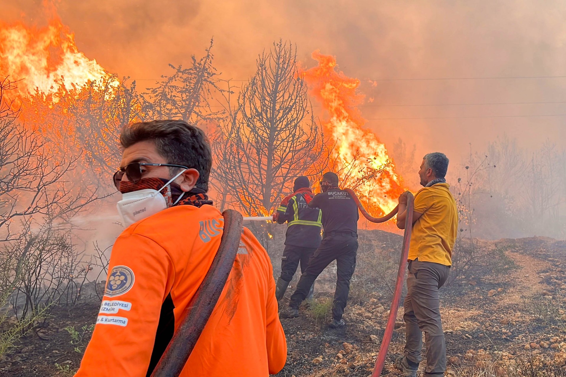 BUCAKUT YANGINLARLA MÜCADELEDE ETKİN ROL ALIYOR