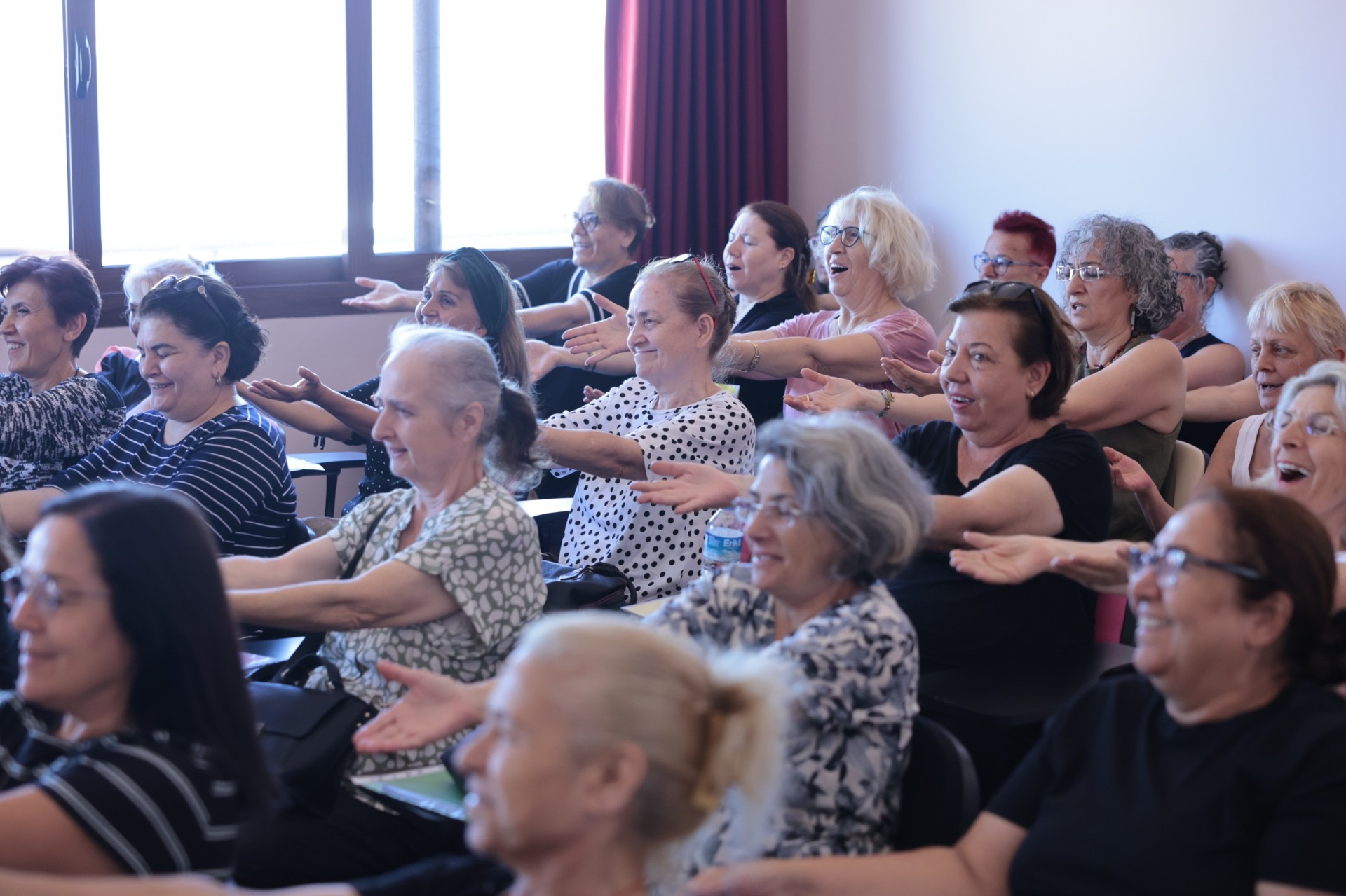 Konak’ta kahkaha yogası