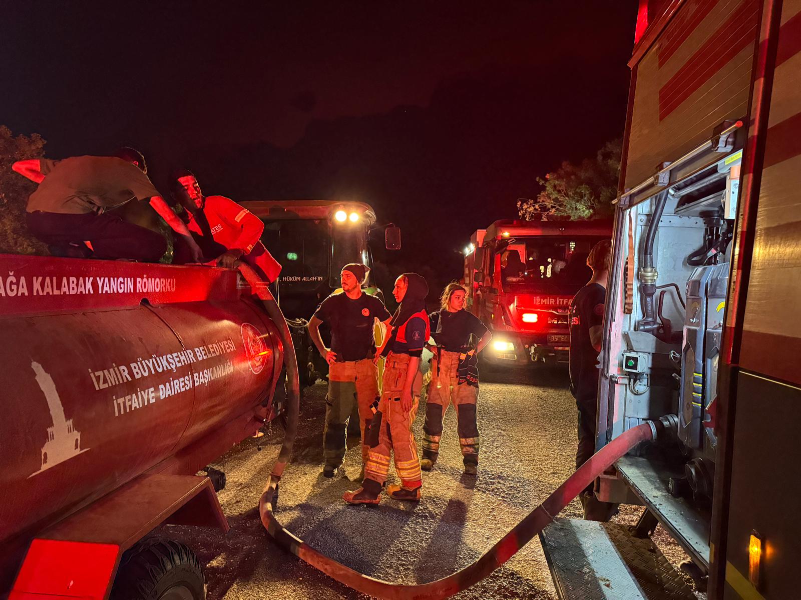 Buca ve Aliağa’da çıkan yangınlar kontrol altına alındı