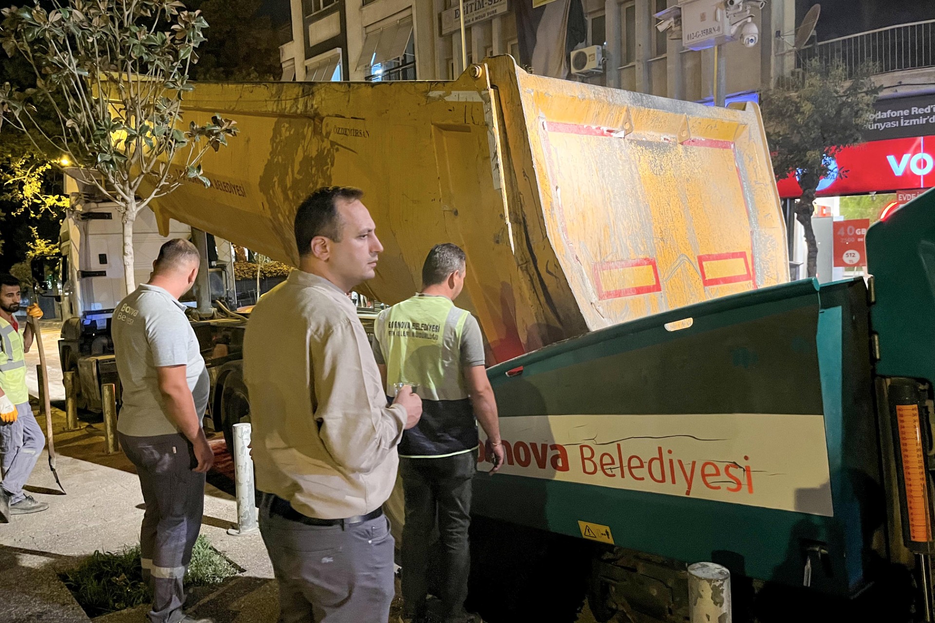 Bornova’da Gece Mesaisi