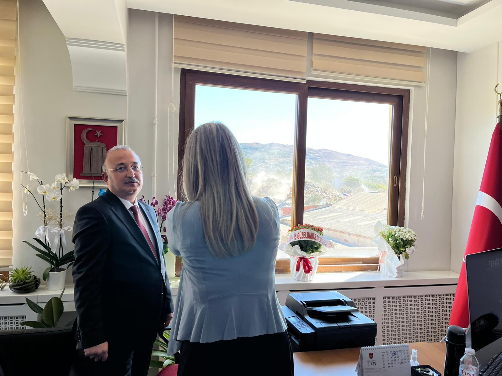 Kaymakam Ziyaretinde İzmir’in Çöp Gerçeği