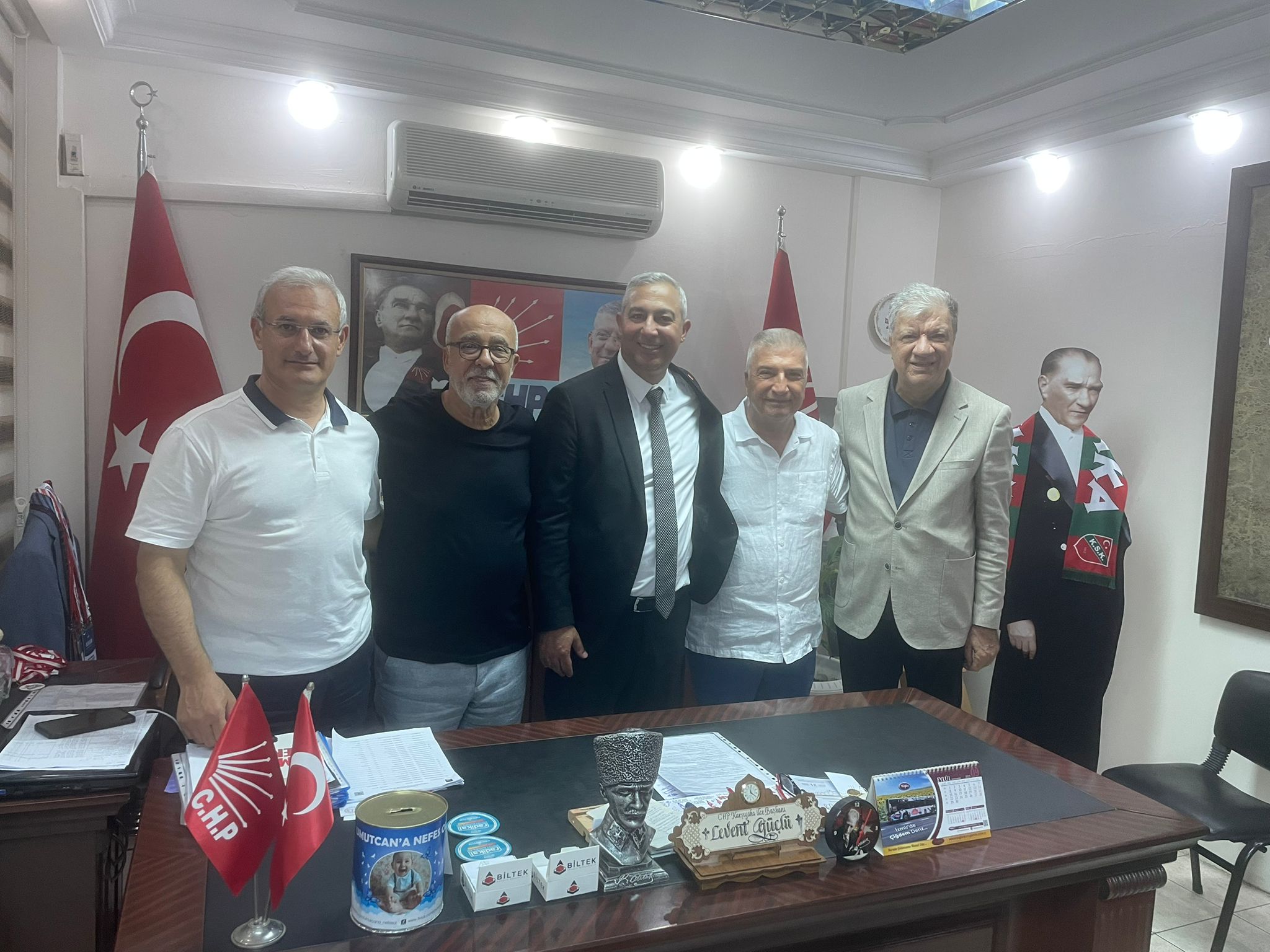 "GÜÇLÜ BAŞKAN" KARŞIYAKA'YA YENİDEN ADAYLIĞINI AÇIKLADI!