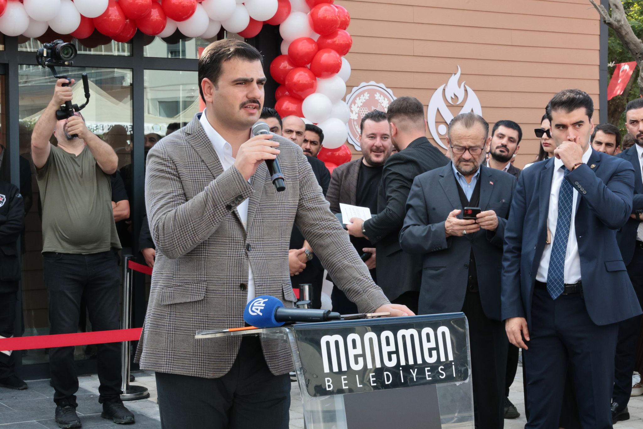 Menemen Belediyesi'nden Cumhuriyet'e özel açılış!