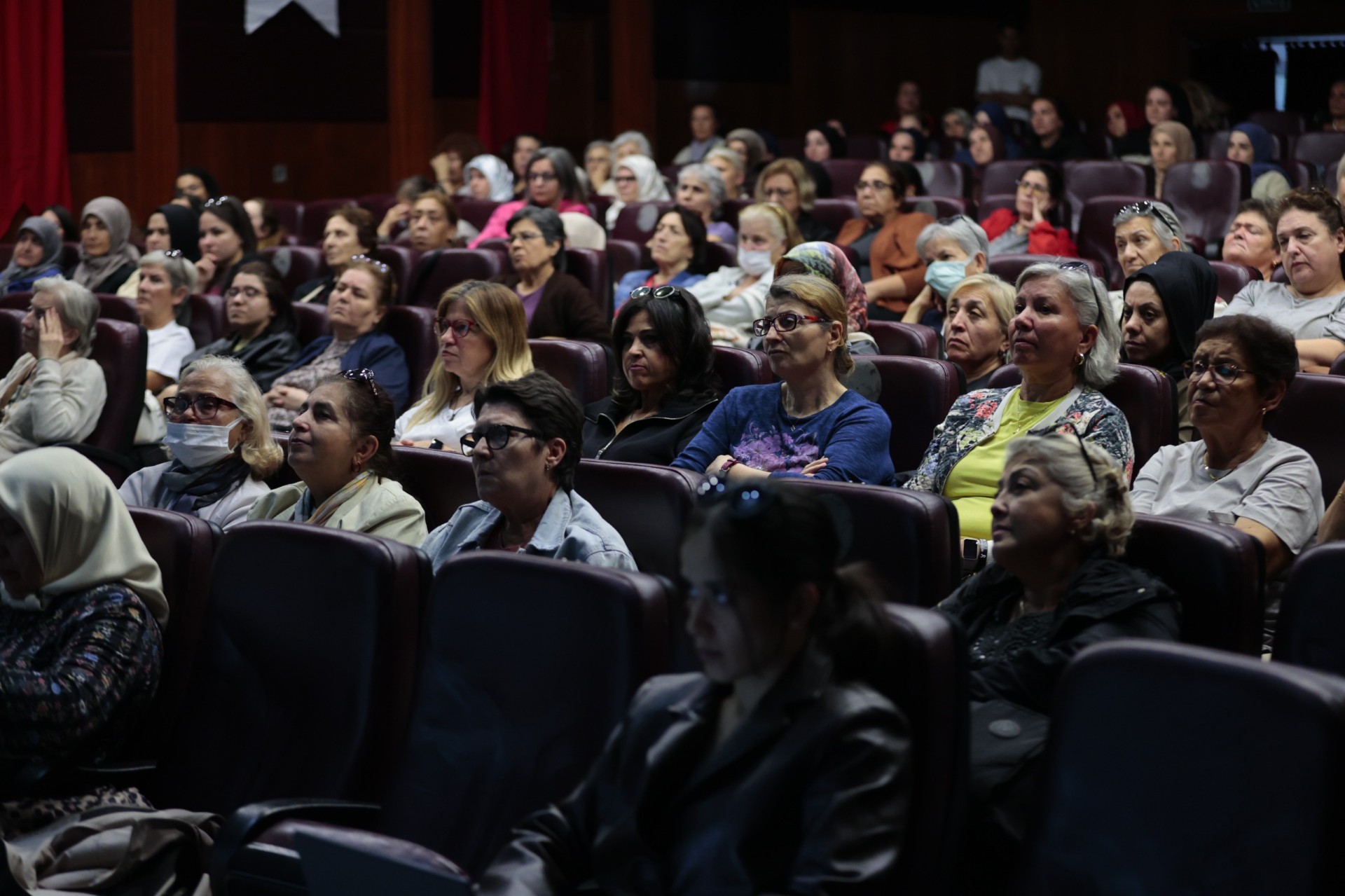 Konak’ta Meme Kanseri Farkındalık Ayı Seminerleri tamamlandı