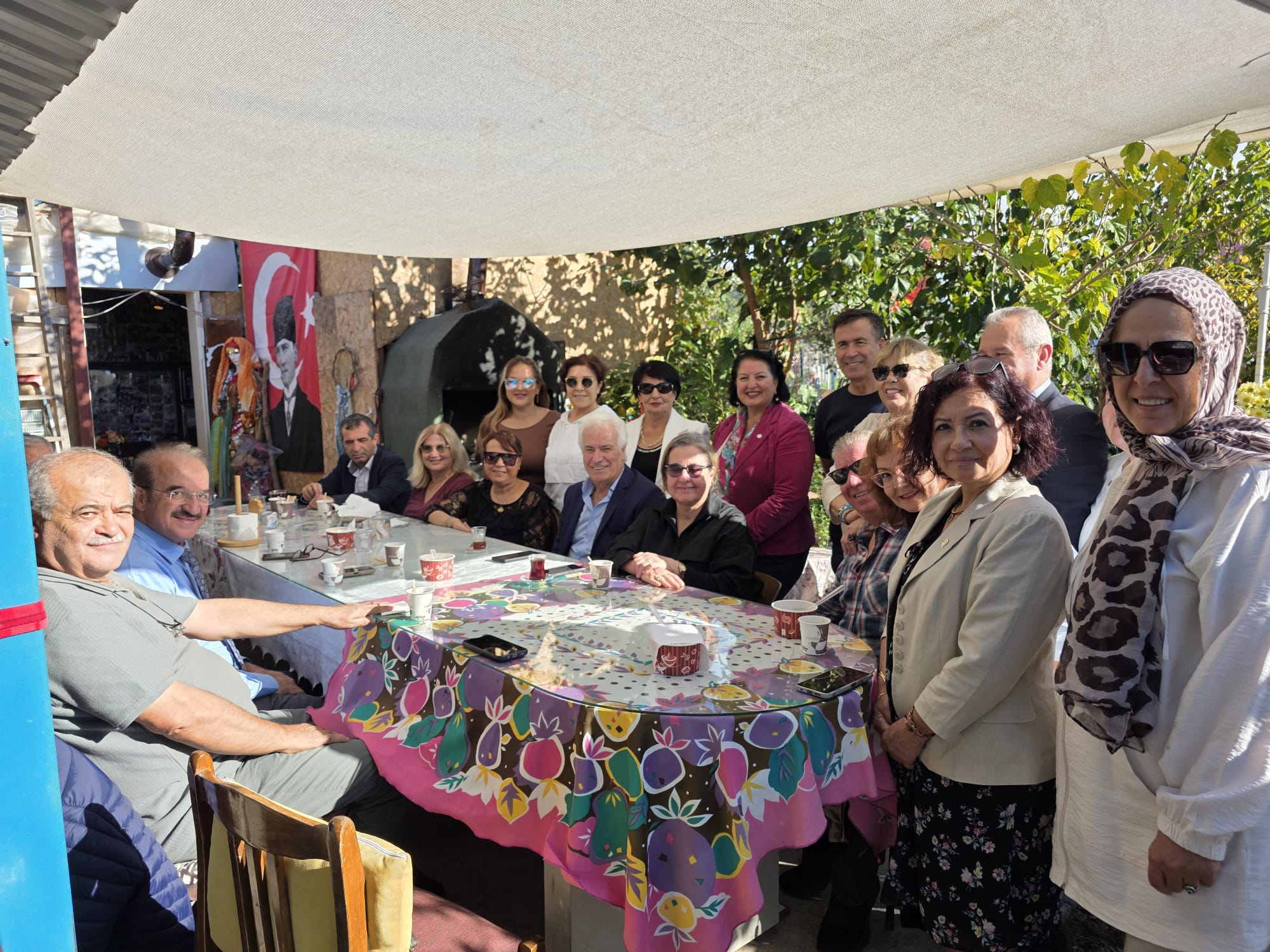 Sultan Tatlı, Gönül Dostlarını Bir Araya Getirdi