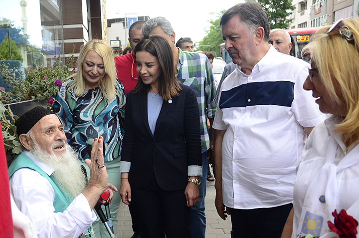 İYİ Parti'ye Karabağlar'da "Yıldırım" gibi  destek sözü