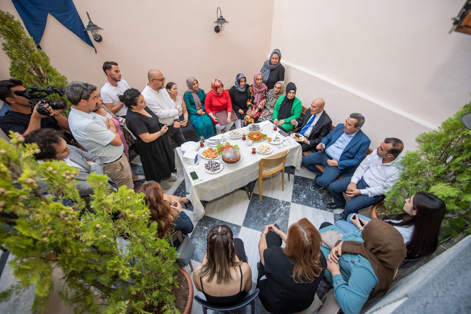 Sakin şehir İzmir sakin mekânına kavuştu