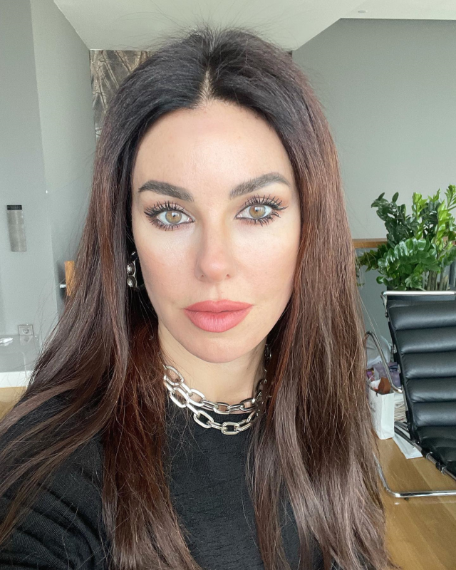 Defne Samyeli, yapay zeka dolandırıcılarının hedefi oldu